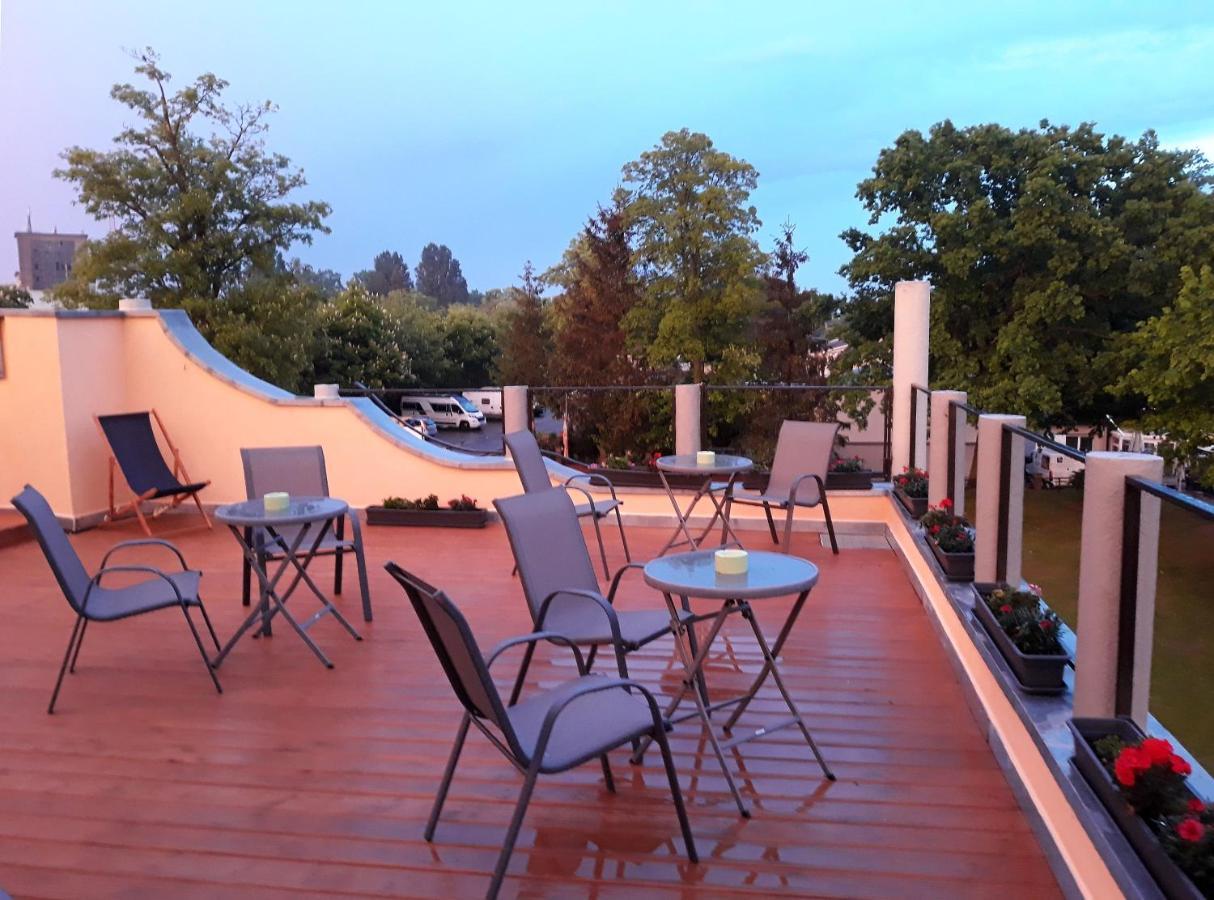 Seehotel Bad Kleinen Exterior photo