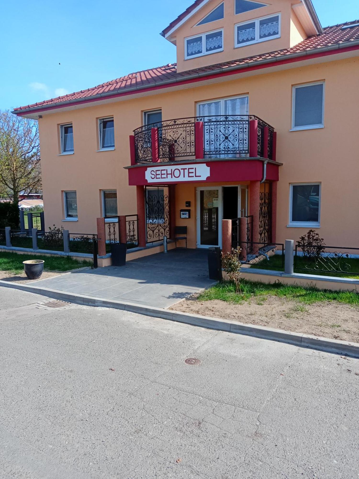 Seehotel Bad Kleinen Exterior photo