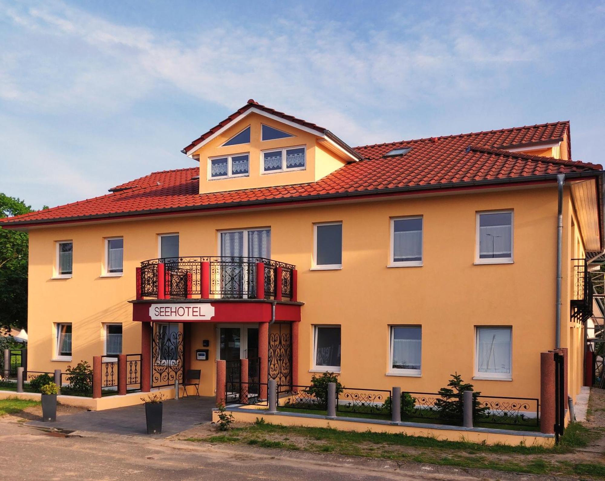 Seehotel Bad Kleinen Exterior photo